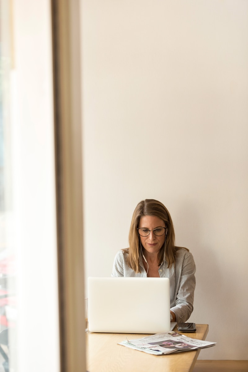 Solopreneur gaining clarity in their business